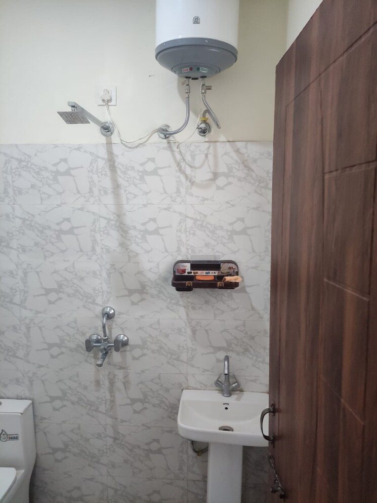 Bathroom, sunny enclave 2.5 Bedroom 1200 Sq.Ft. Apartment In Sunny Enclave Mohali 8101436