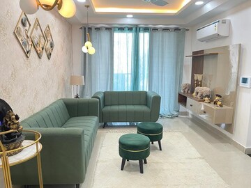 Master Bedroom in 4 BHK Apartment at M3M Latitude, Sector 65 – for Rent