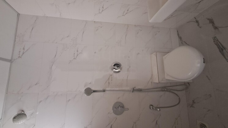 Bathroom, hubtown-harmony 3 Bedroom 800 Sq.Ft. Apartment In Matunga Mumbai 8101420