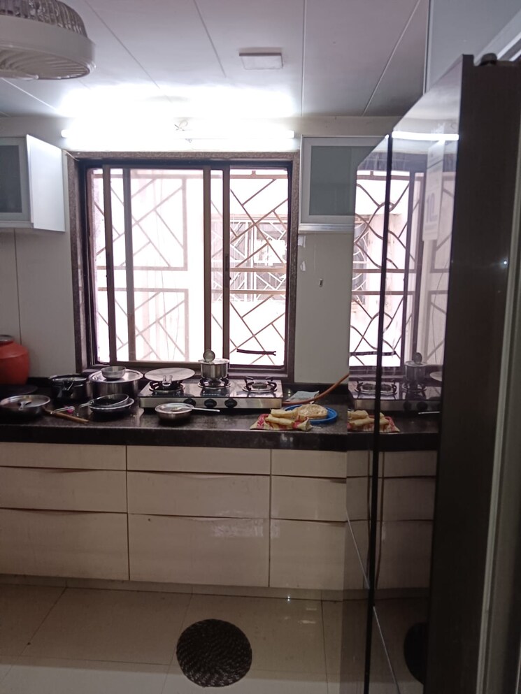Kitchen, pal 3 Bedroom 3200 Sq.Ft. Apartment In Pal Surat 8101429