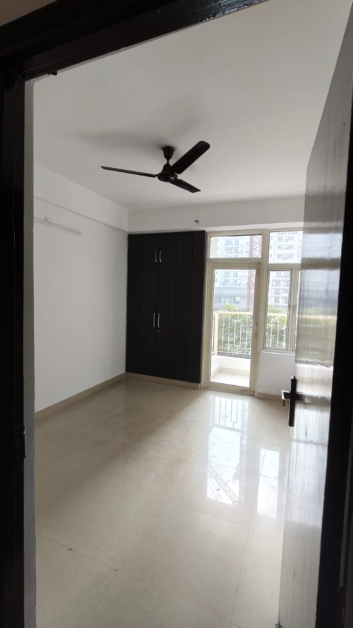 3 BHK 1405 Sq.Ft. Apartment in Proview Officer City 2