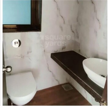 Bathroom in 3 BHK Apartment at Jyoti Sukriti, Goregaon East – for Sale