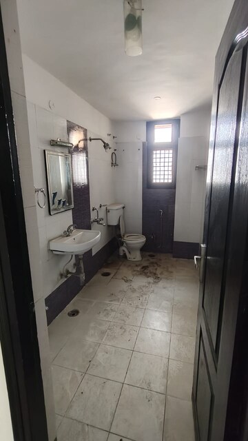 Bathroom in 4 BHK Apartment at Quantum Colonisers Quantum Residency, Raj Nagar Extension – for Sale
