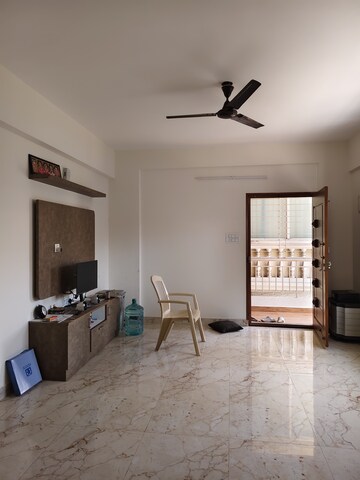 Living Room in 2 BHK Apartment at Indiranagar – for Rent