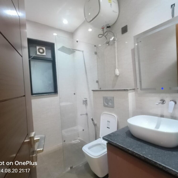 Bathroom, trevoc-royal-residences 4 Bedroom 3380 Sq.Ft. Builder Floor In Sector 56 Gurgaon 8101615