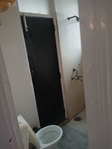 Furnished Amenities in 2 BHK Apartment at Shanti Kunj Noida, Sector 61 – for Rent