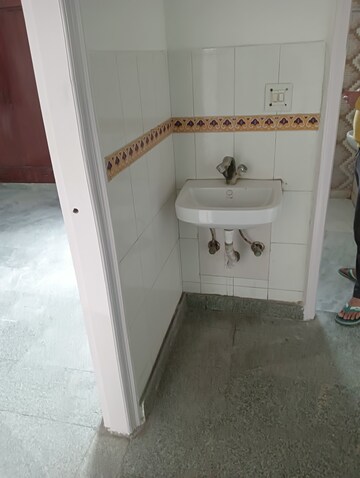 Bathroom in 2 BHK Apartment at Shanti Kunj Noida, Sector 61 – for Rent