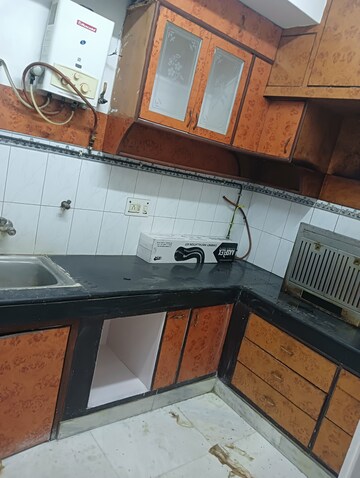 Kitchen in 2 BHK Apartment at Shanti Kunj Noida, Sector 61 – for Rent