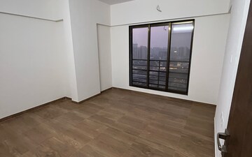 2.5 BHK Apartment For Sale in Acme Oasis, Kandivali East