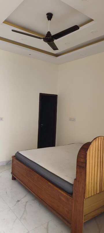 Furnished Amenities in 2 BHK Independent House at Gomti Nagar – for Rent