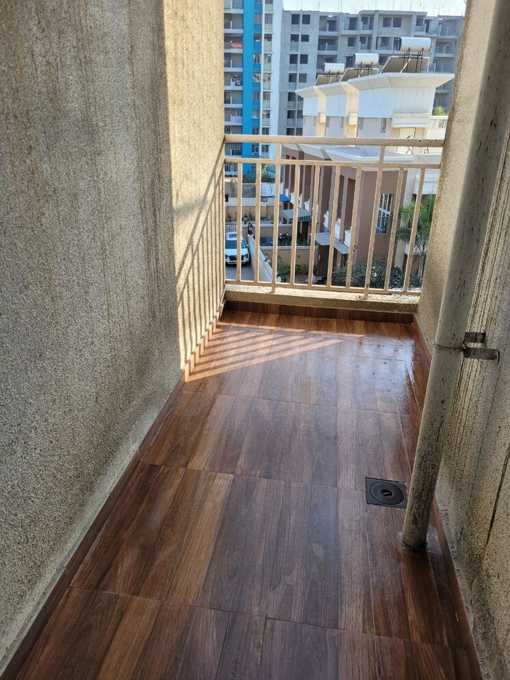 Balcony, miracle-aero-east 3 Bedroom 977 Sq.Ft. Apartment In Undri Pune 8101707