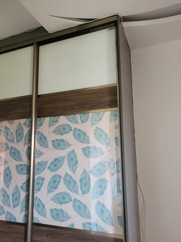 Room in 4 BHK Apartment at Prestige Falcon City, Konanakunte – for Rent