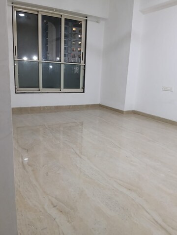 Bedroom in 2 BHK Apartment at Juhu – for Rent