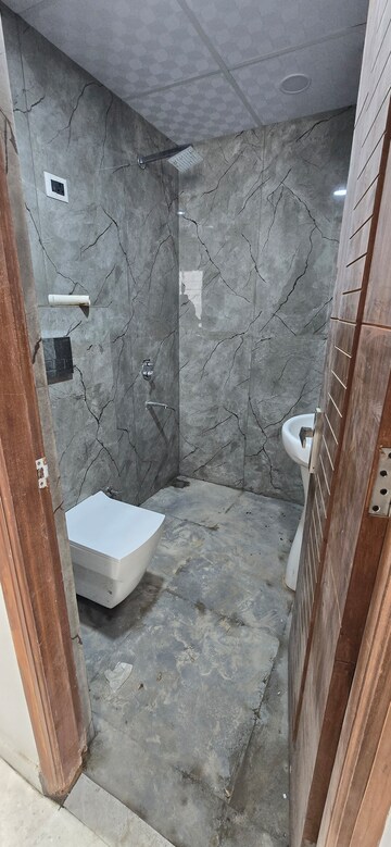 Bathroom in 3 BHK Apartment at RPS Palm Drive, Sector 88 – for Rent