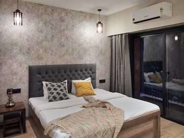 Bedroom in 5 BHK Villa at Sector 38 – for Sale
