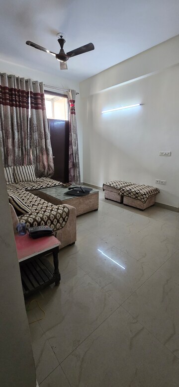 Furnished Amenities in 3 BHK Apartment at SRS Residency, Sector 88 – for Rent