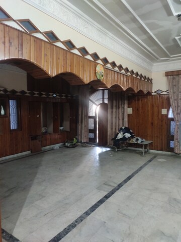 Parking in 4 BHK Independent House at Aliganj – for Sale