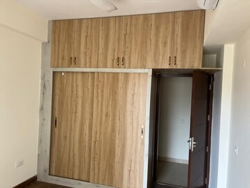 Furnished Amenities in 3 BHK Apartment at Omaxe Royal Residency Faridabad, Sector 79 – for Rent
