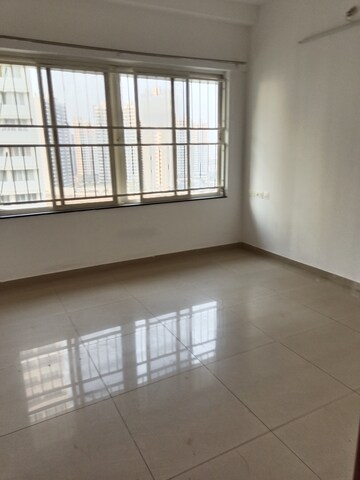 Room in 3 BHK Apartment at Kolte Patil Life Republic, Hinjewadi – for Rent
