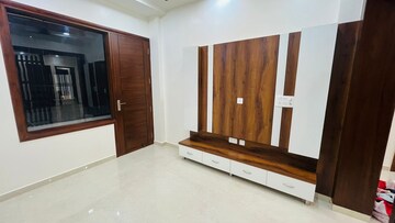 Room in 3 BHK Builder Floor at BP Homes, Sector 85 – for Rent