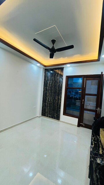 Room in 3 BHK Builder Floor at BP Homes, Sector 85 – for Rent