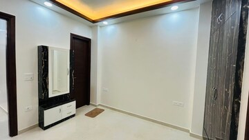 Room in 3 BHK Builder Floor at BP Homes, Sector 85 – for Rent