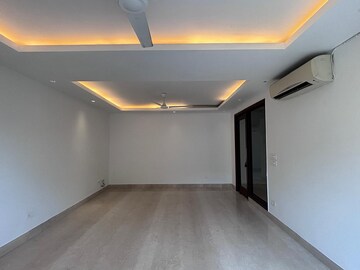 Room in 4 BHK Builder Floor at Greater Kailash – for Rent