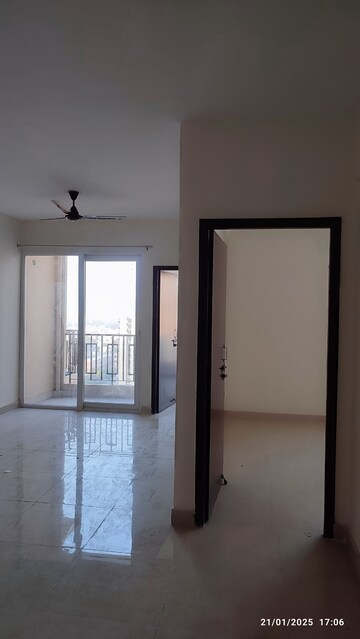Furnished Amenities in 2 BHK Apartment at Signature Orchard Avenue 2, Sector 93 – for Rent