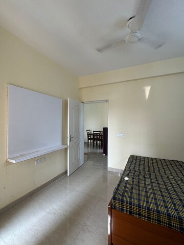 Room in 2 BHK Apartment at Shree Vardhman Mantra, Sector 67 – for Rent