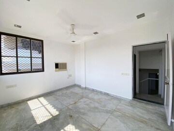 Room in 2 BHK Apartment at Vashi – for Rent