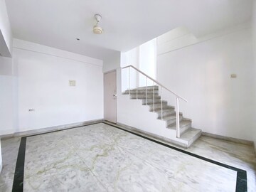 Living Room in 2 BHK Apartment at Vashi – for Rent