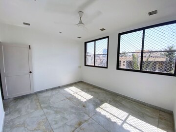 Room in 2 BHK Apartment at Vashi – for Rent