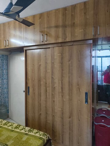 Kitchen in 1.5 BHK Apartment at Signature Global Synera, Sector 81 – for Sale