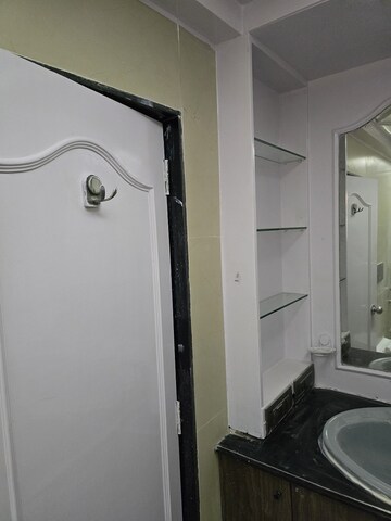 Bathroom in 4 BHK Apartment at Bandra West – for Rent