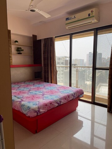 Bedroom in 2 BHK Apartment at Khar West – for Rent