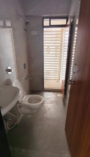 Bathroom in 3 BHK Apartment at Thane West – for Rent