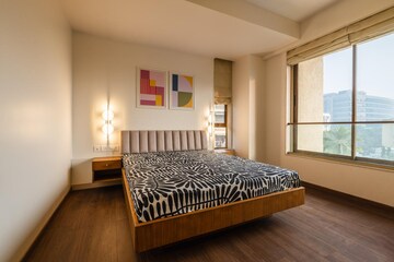 Bedroom in 3 BHK Apartment at Juhu – for Rent