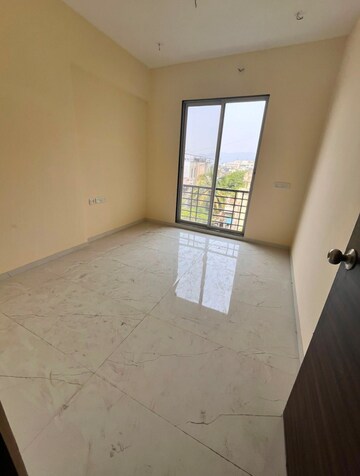 Room in 1 BHK Apartment at Thane West – for Rent