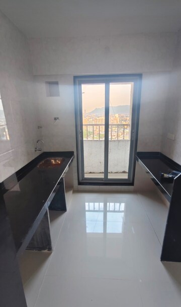 Master Bedroom in 2 BHK Apartment at Thane West – for Rent
