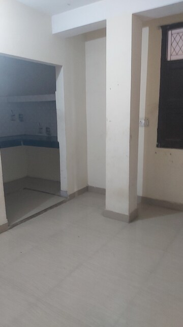 Kitchen in 1 RK Builder Floor at Mayur Vihar – for Rent
