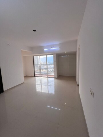 Room in 2 BHK Apartment at Thane West – for Rent
