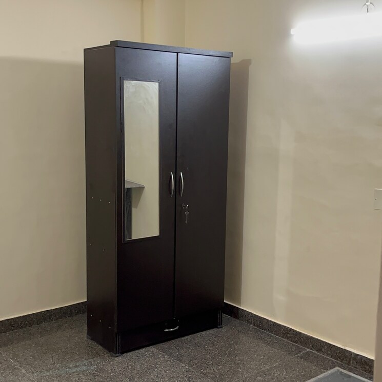 Room, sector 2 1 Bedroom 700 Sq.Ft. Builder Floor In Sector 2 Gurgaon 8102044