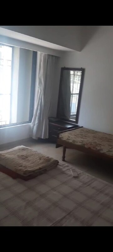 Bedroom in 3 BHK Apartment at Juhu – for Rent