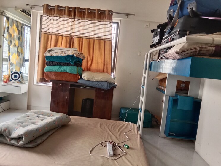 Master Bedroom, treasure-park 6 Bedroom 3600 Sq.Ft. Apartment In Satara Road Pune 8102100