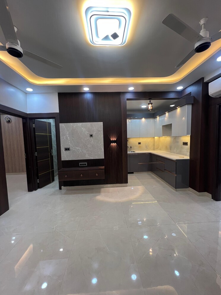 Living Room, niti khand 3 Bedroom 1000 Sq.Ft. Builder Floor In Niti Khand Ghaziabad 8102111