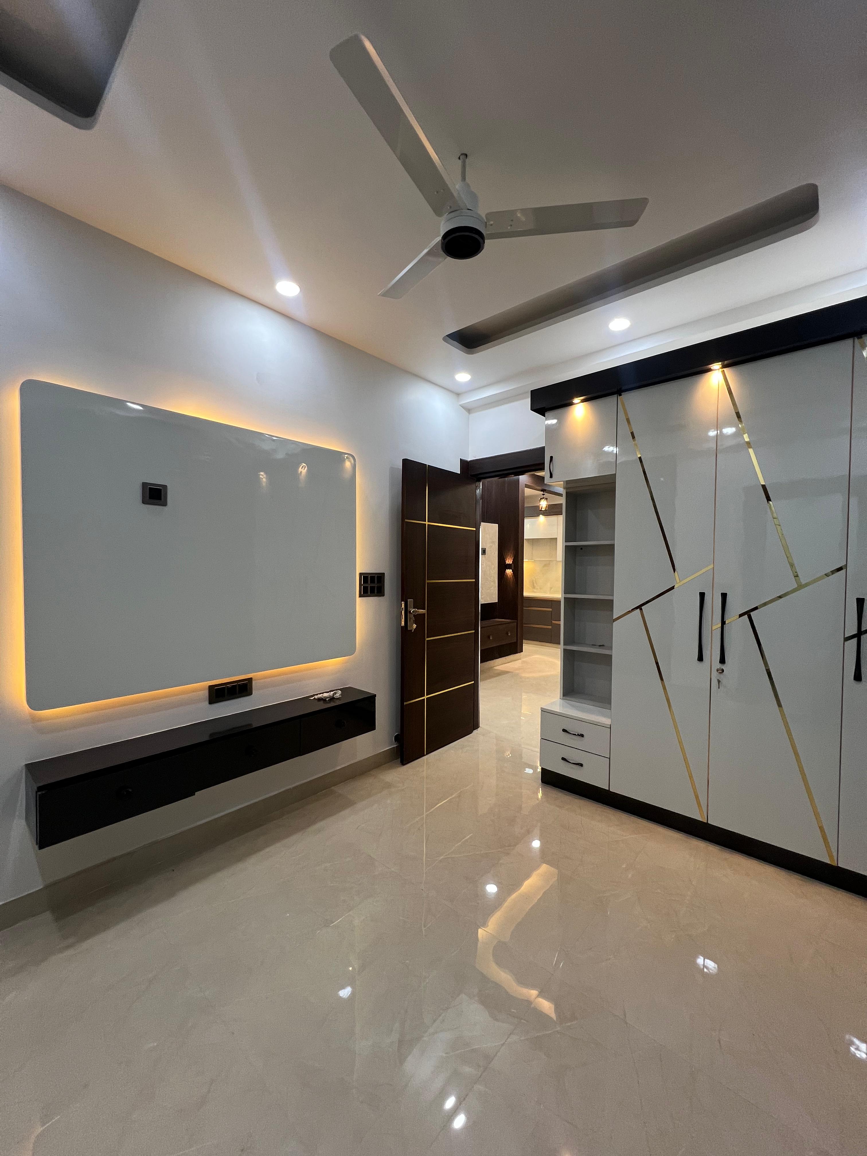 3 BHK Builder Floor For Sale in Niti Khand