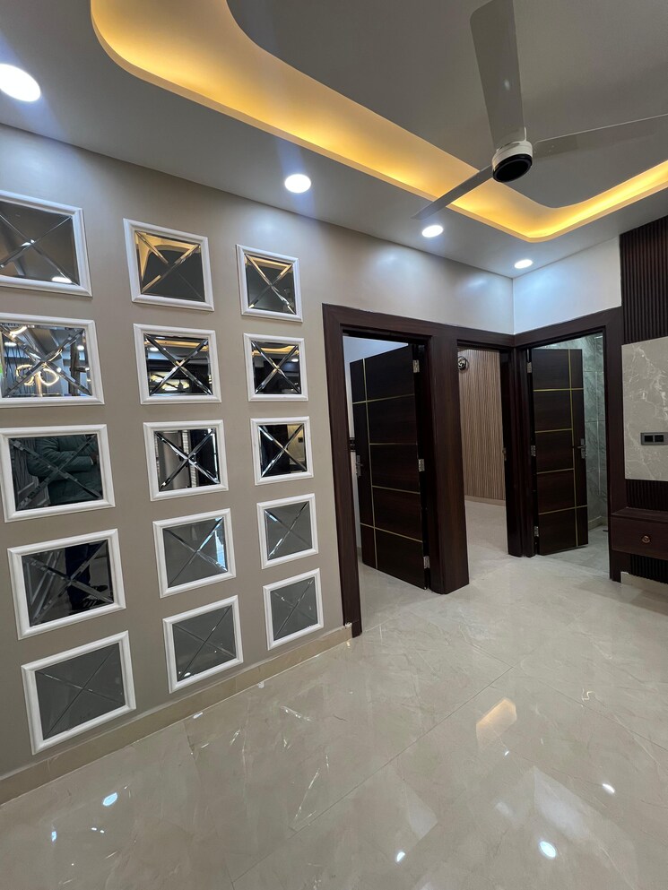 Room, niti khand 3 Bedroom 1000 Sq.Ft. Builder Floor In Niti Khand Ghaziabad 8102111