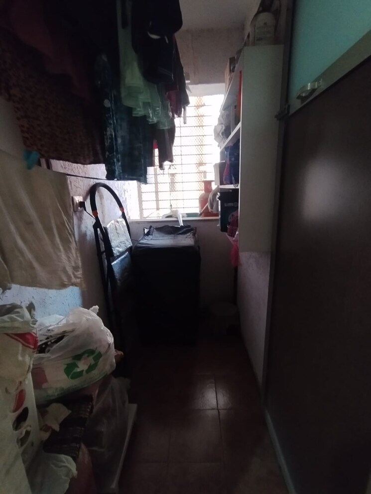  Parking, lodha-splendora-tierra 2.5 Bedroom 850 Sq.Ft. Apartment In Ghodbunder Road Thane 8102112