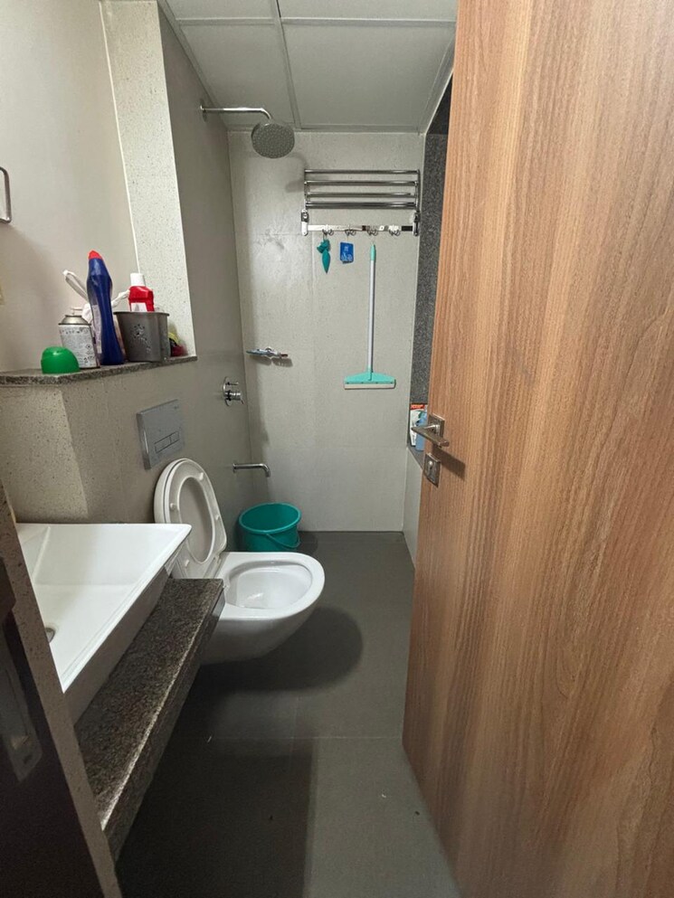 Bathroom, piramal-vaikunth 2 Bedroom 550 Sq.Ft. Apartment In Ashok Nagar Thane 8102114