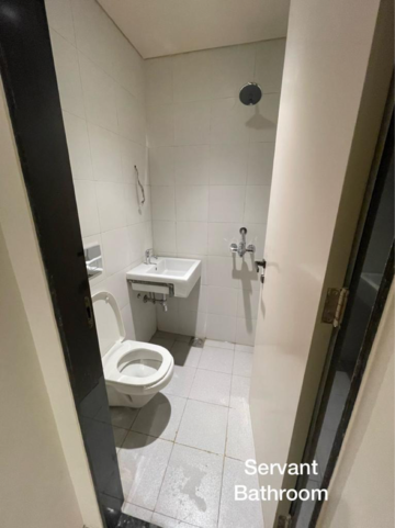 Bathroom in 4 BHK Apartment at Lodha World View, Worli – for Rent